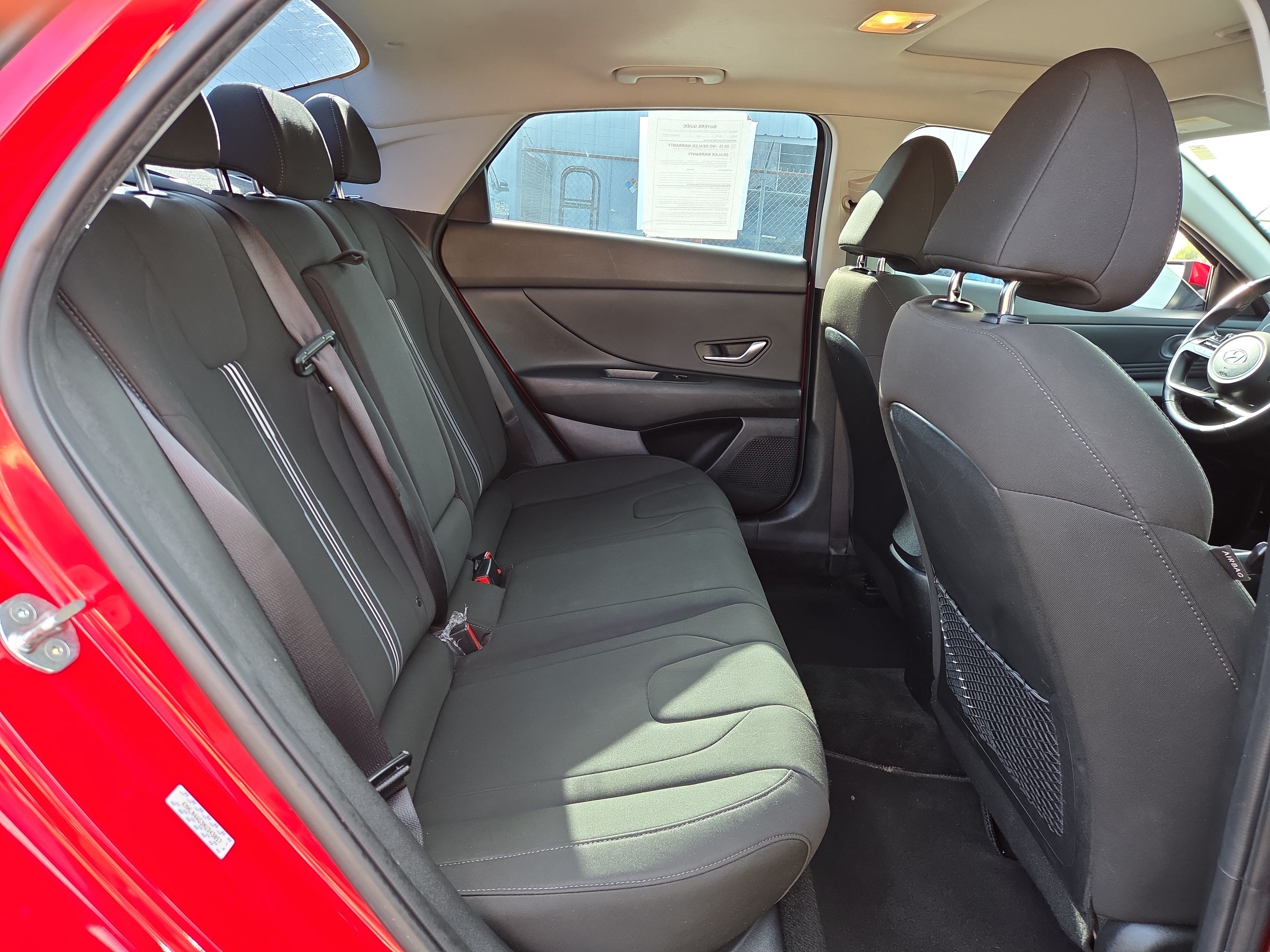 Used 2022 Hyundai Elantra SEL w/ Convenience + Premium Package FWD image 14