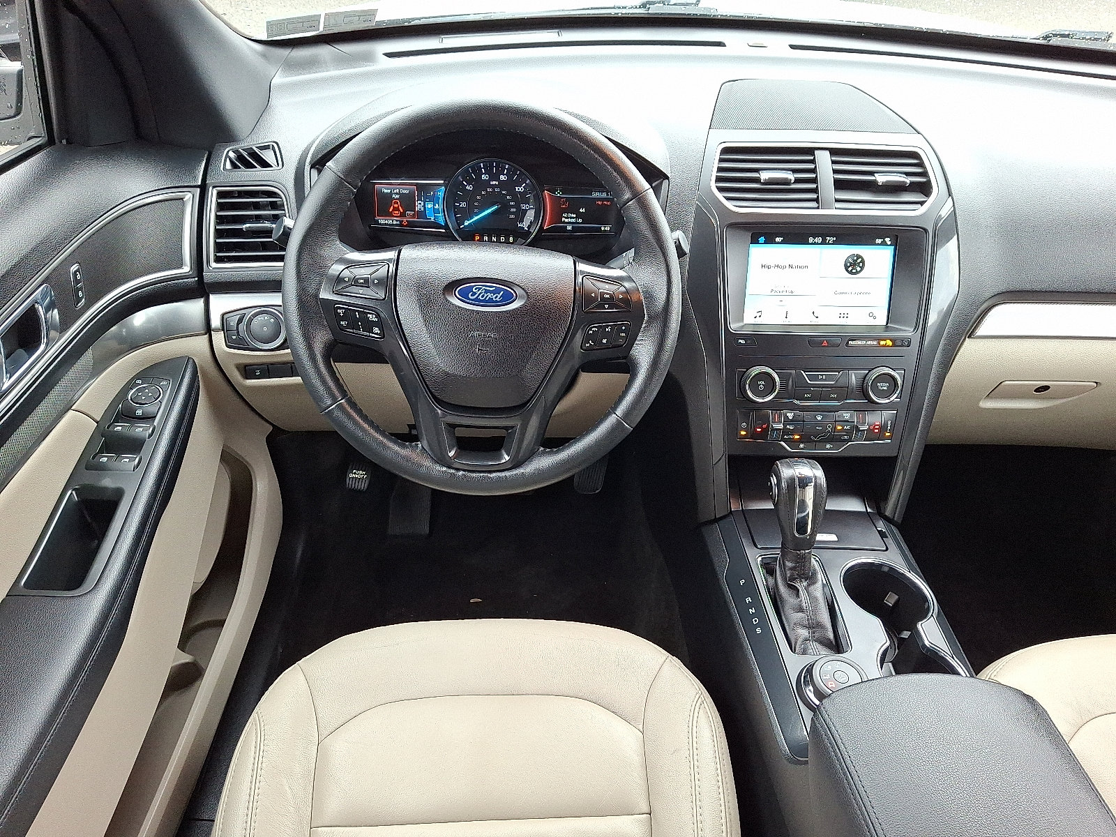 Certified 2018 Ford Explorer XLT w/ Equipment Group 202A AWD/4WD image 12