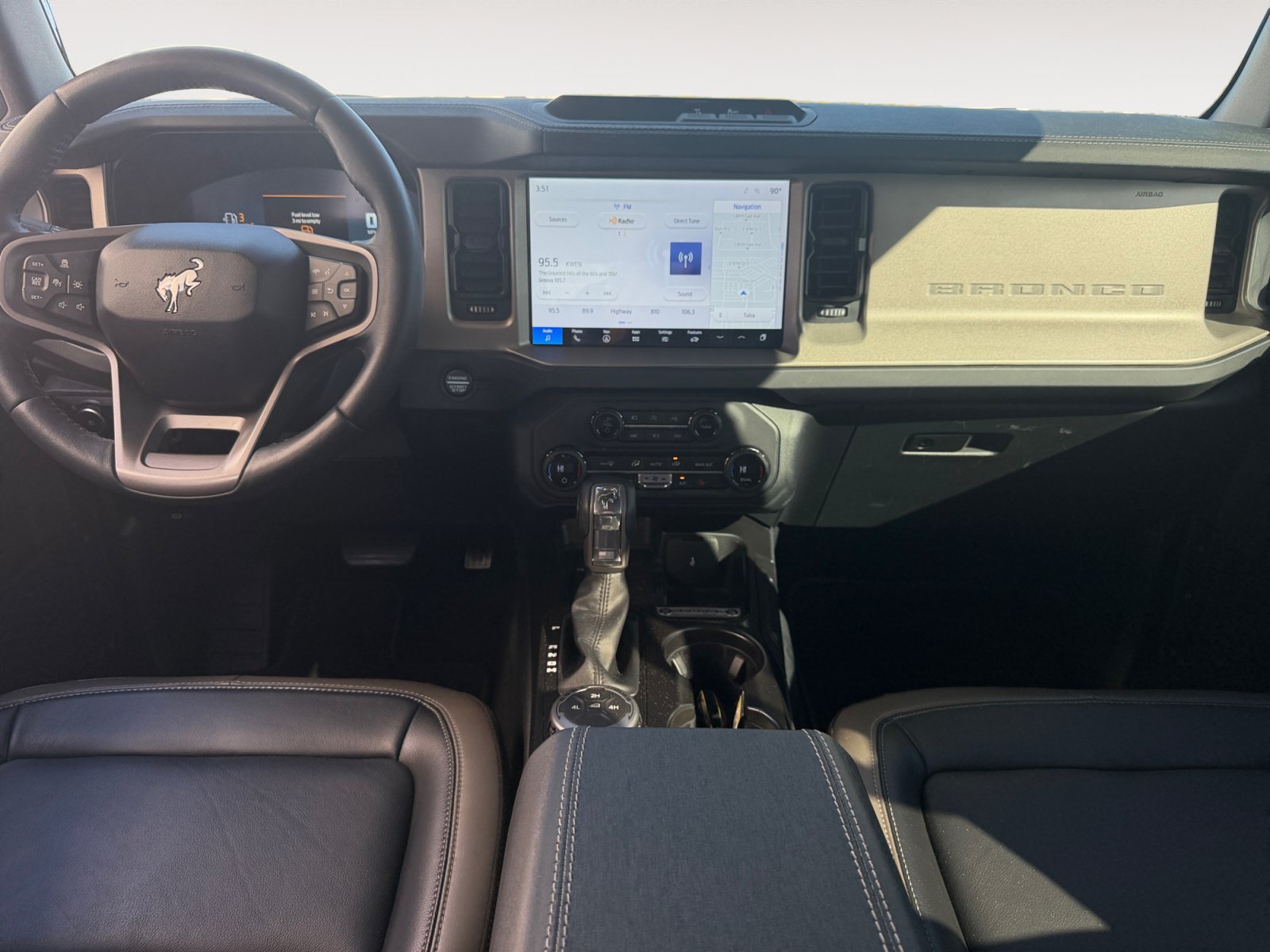Certified 2025 Ford Bronco Outer Banks AWD/4WD image 11
