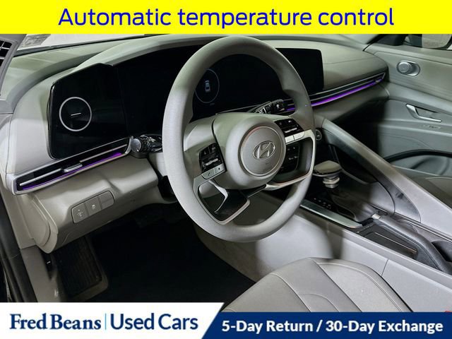 Used 2024 Hyundai Elantra SEL image 12