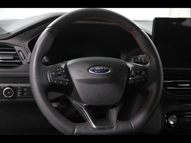 Certified 2023 Ford Escape ST-Line Select w/ Tech Pack #2 AWD/4WD image 7