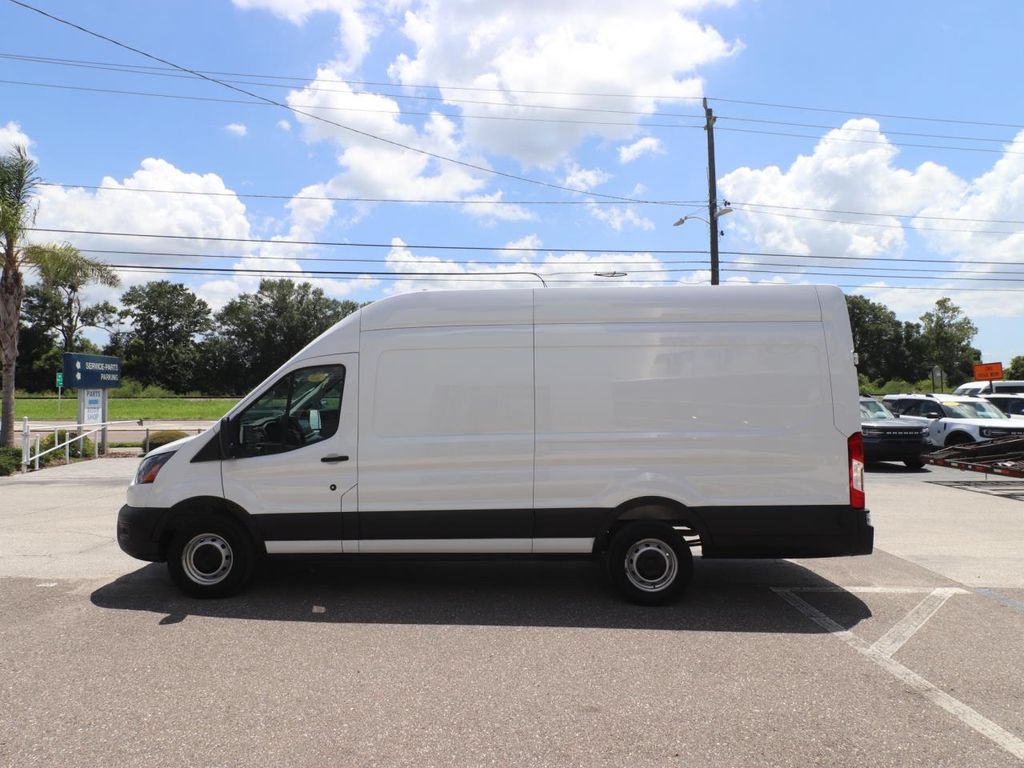 Certified 2025 Ford Transit 250 148 High Roof Extended RWD image 5