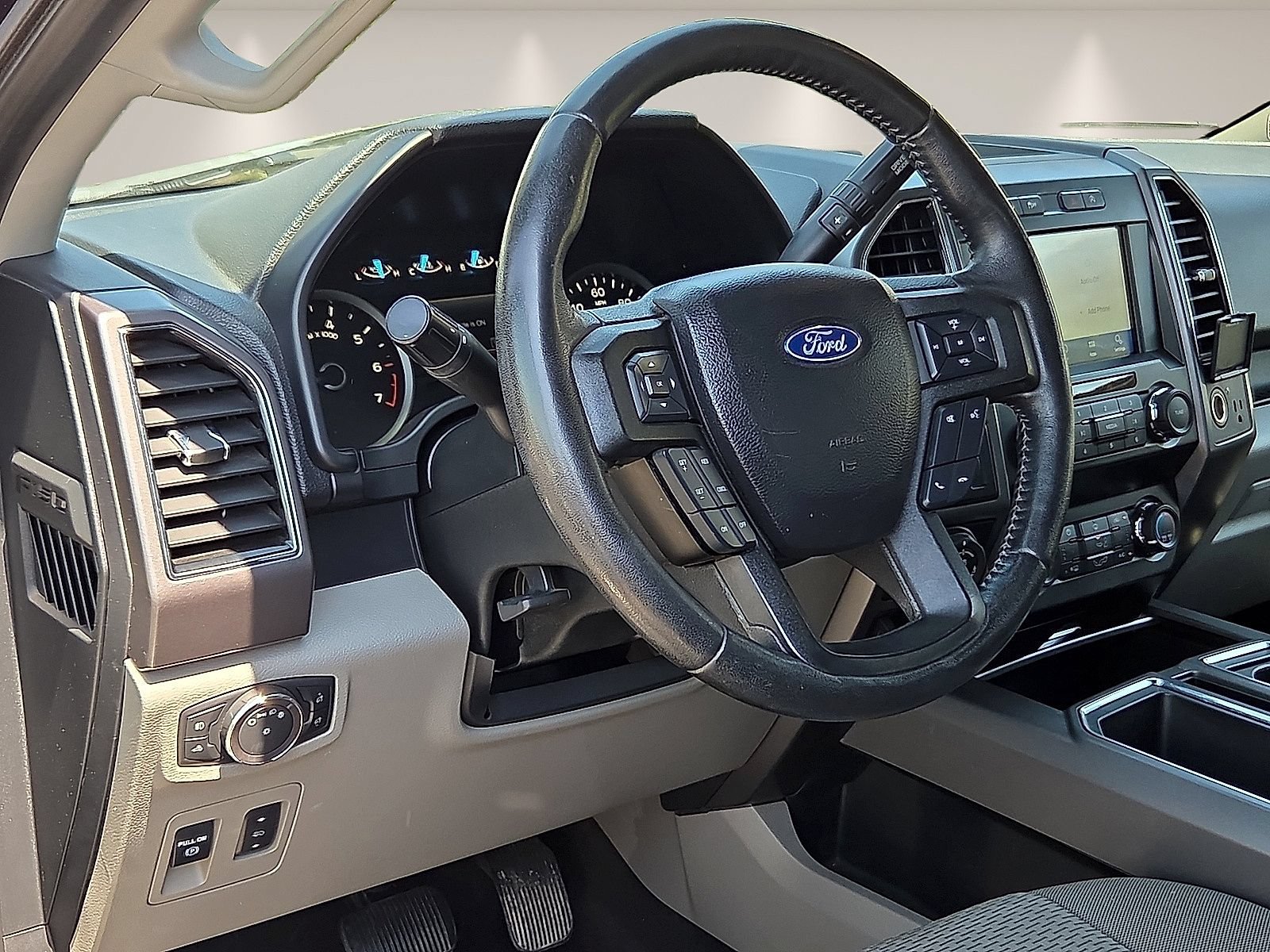 Certified 2019 Ford F150 XLT w/ Equipment Group 302A Luxury AWD/4WD image 15