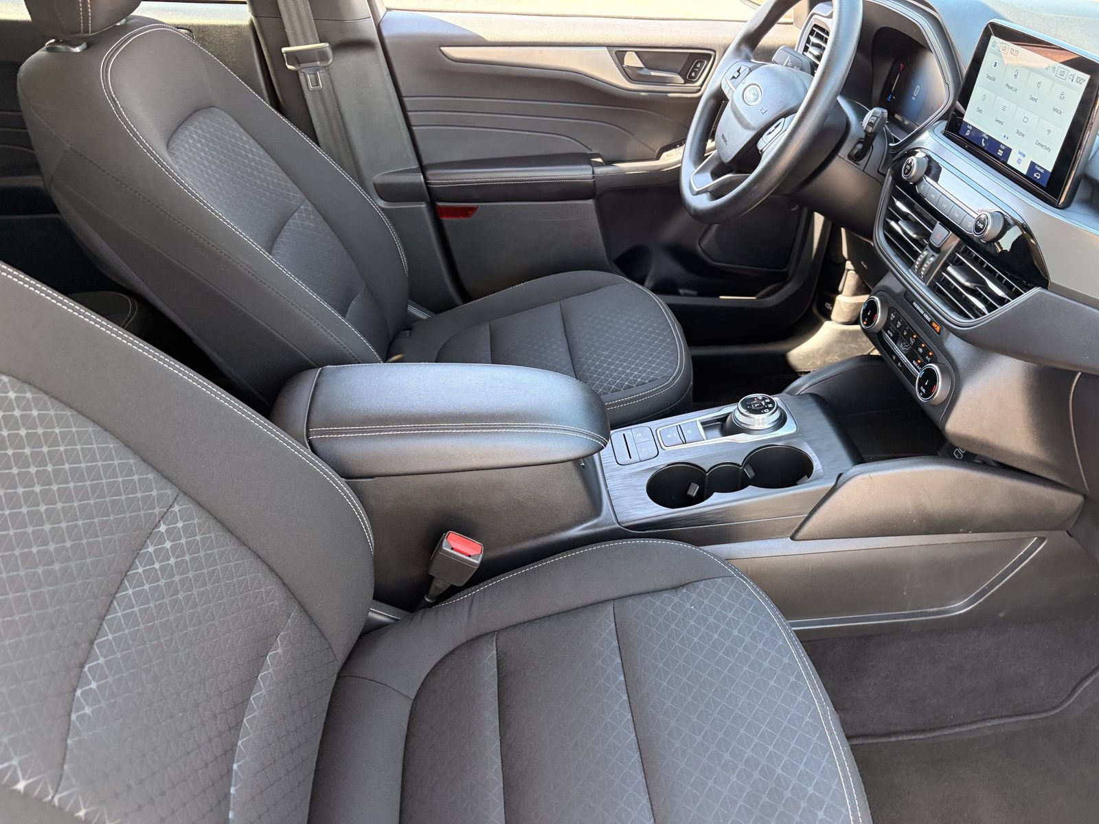 Certified 2025 Ford Escape Active AWD/4WD image 13