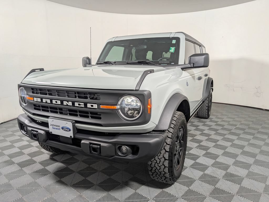 Certified 2024 Ford Bronco Black Diamond AWD/4WD image 4
