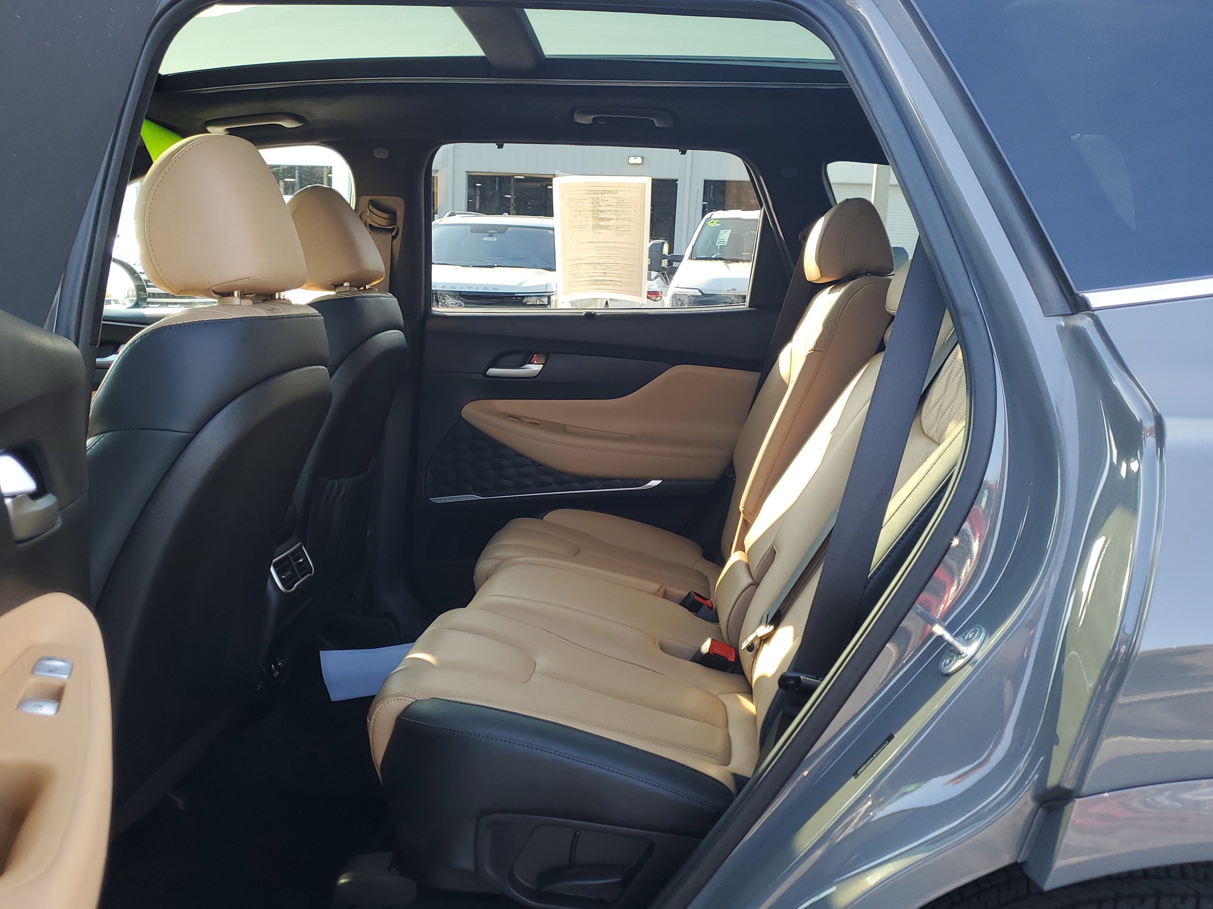 Used 2023 Hyundai Santa Fe Calligraphy image 14
