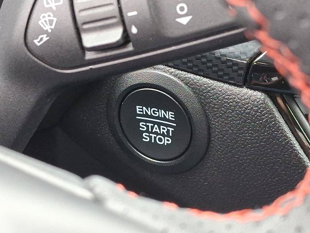 Certified 2025 Ford Escape ST-Line Select AWD/4WD image 22