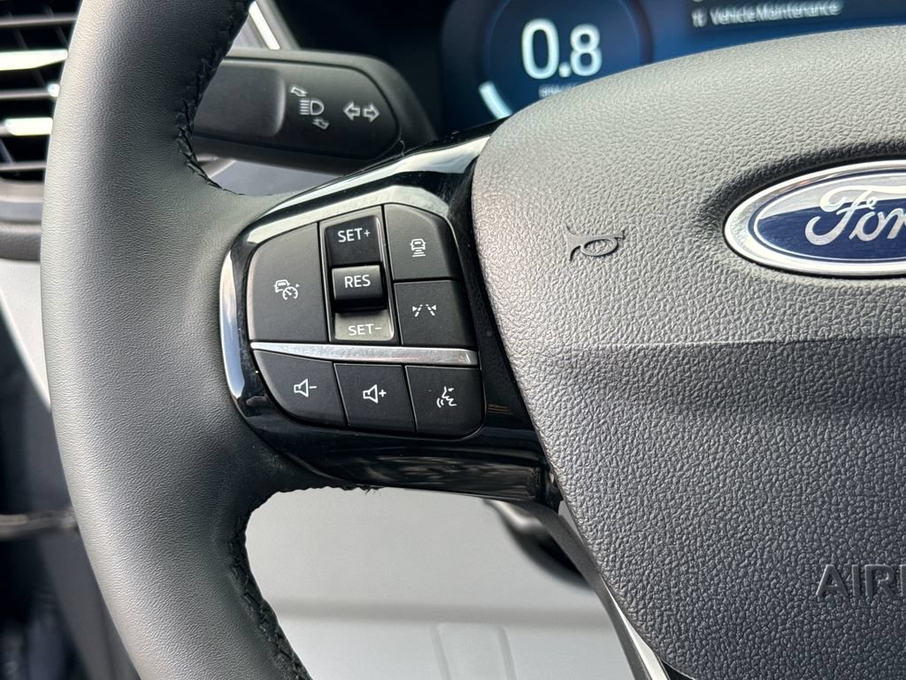 Certified 2023 Ford Escape Platinum AWD/4WD image 16