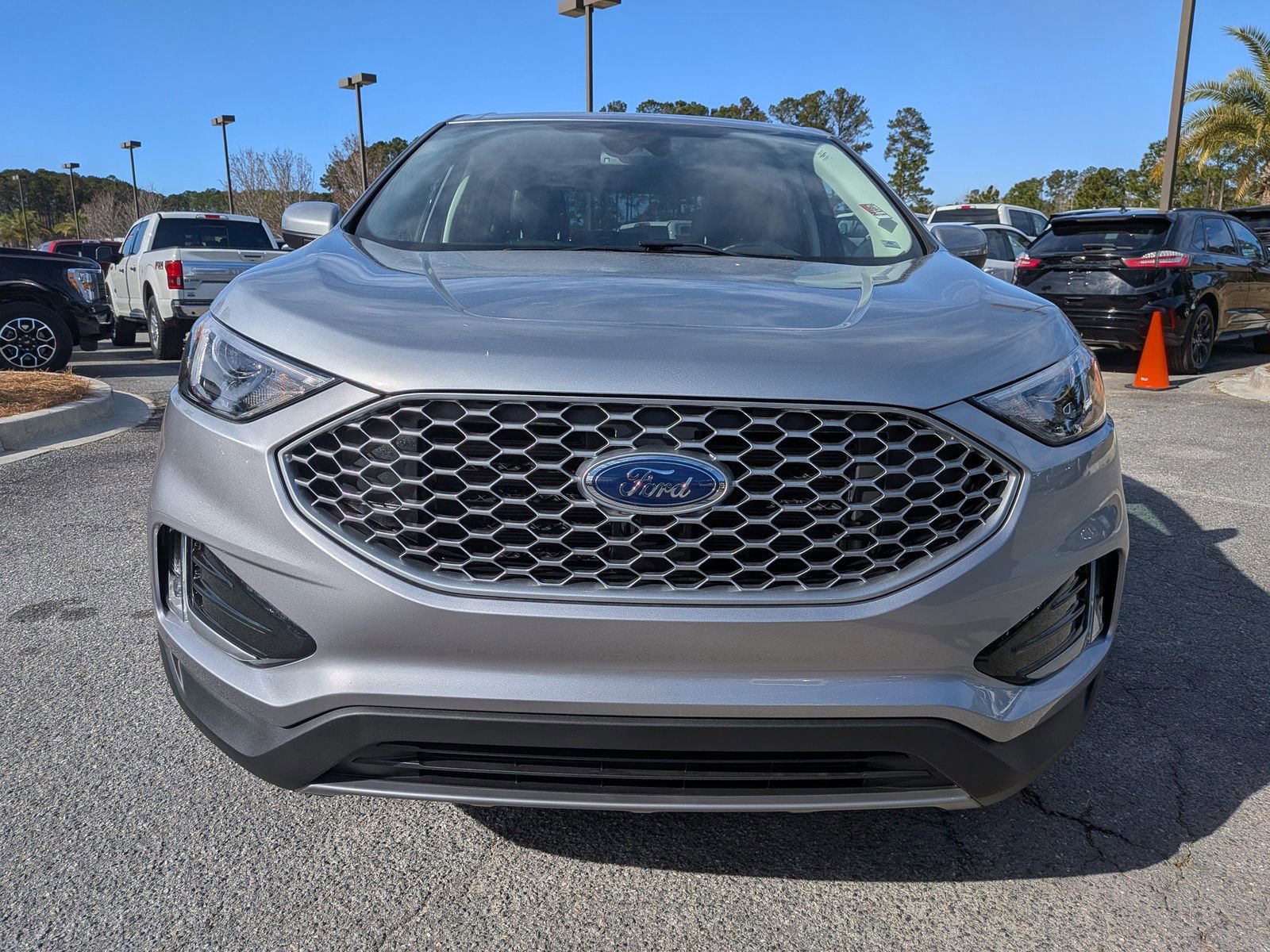 Certified 2024 Ford Edge SEL w/ Convenience Package image 9