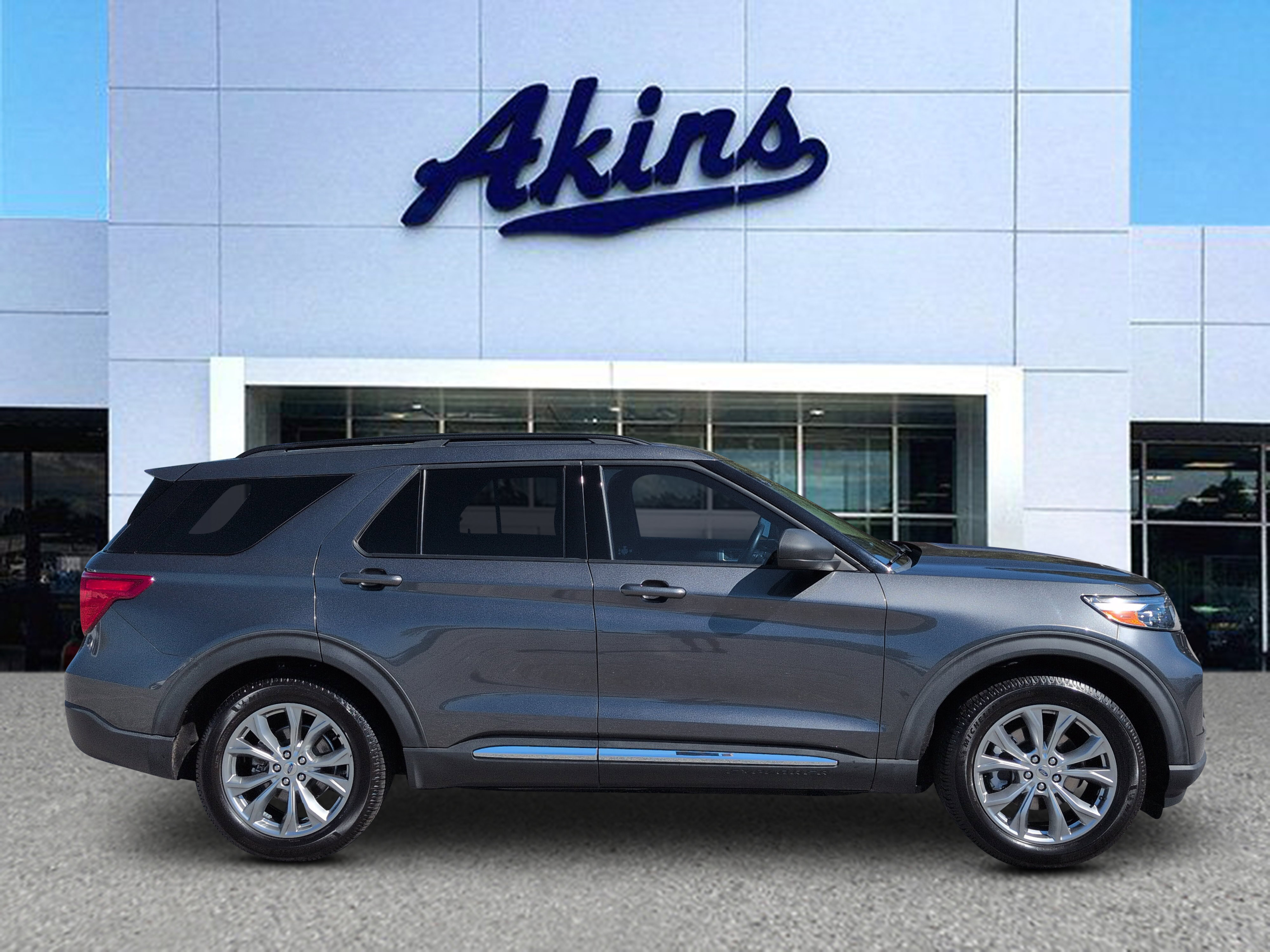 Certified 2020 Ford Explorer XLT w/ Equipment Group 202A