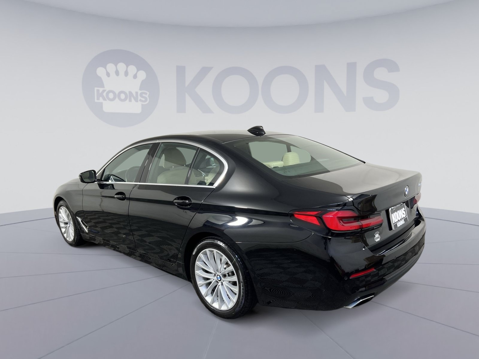 Used 2021 BMW 540i w/ Premium Package RWD image 8