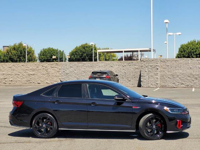 Used 2023 Volkswagen Jetta GLI Autobahn FWD image 3