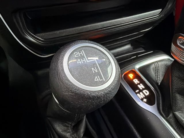 Used 2021 Jeep Gladiator Sport AWD/4WD image 36