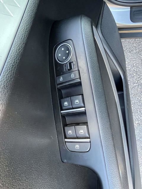 Used 2025 Kia Soul LX w/ LX Technology Package image 9