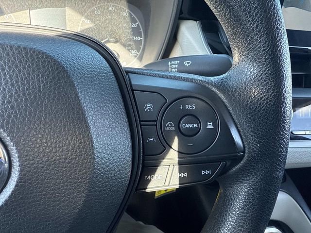 Used 2023 Toyota Corolla LE image 29