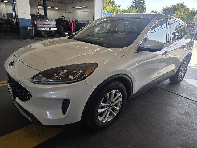 Certified 2020 Ford Escape SE image 1