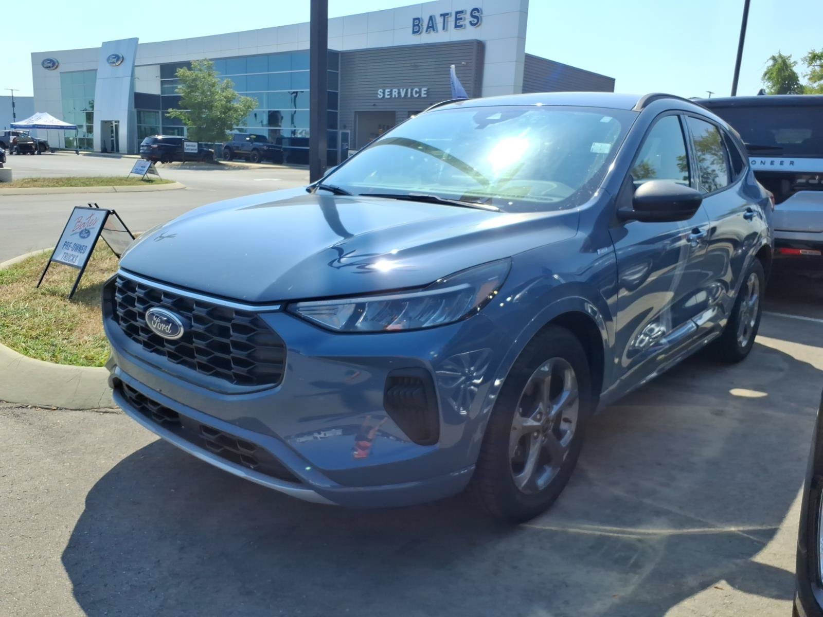 Certified 2023 Ford Escape ST-Line w/ Tech Pack #1 FWD image 4