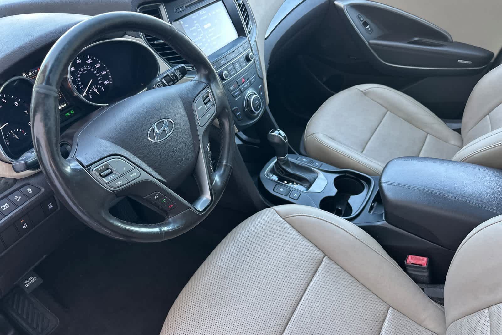 Used 2017 Hyundai Santa Fe Sport AWD/4WD image 11