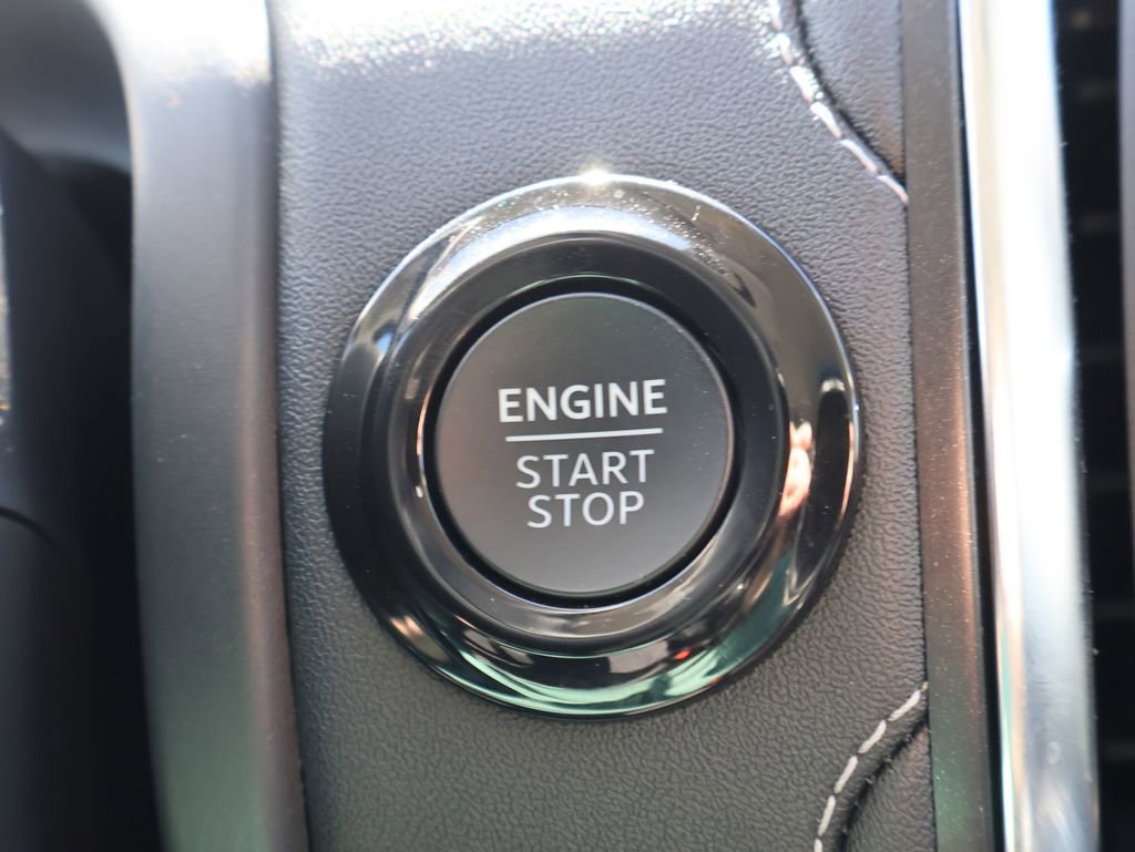 Certified 2025 Ford Expedition Max Platinum image 35