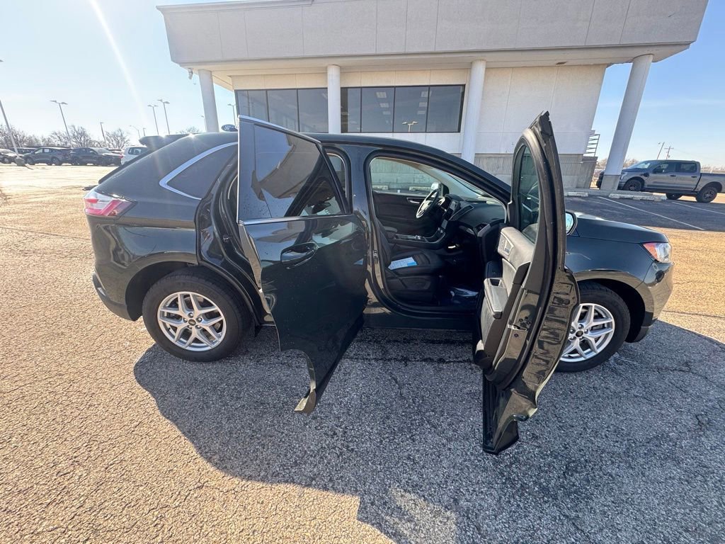 Certified 2024 Ford Edge SEL w/ Convenience Package image 8