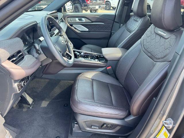 Certified 2025 Ford Explorer Platinum w/ LUX Leather Package AWD/4WD image 9