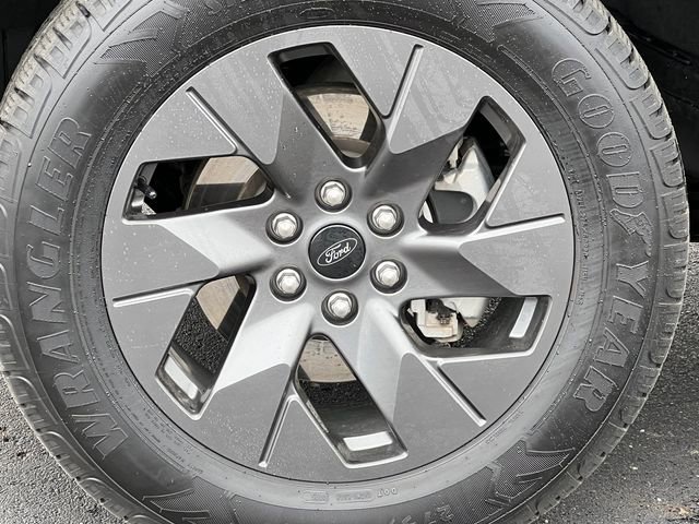 Certified 2024 Ford F150 Lightning Flash w/ Max Trailer Tow Package image 21