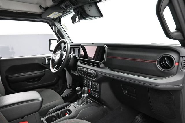 Used 2024 Jeep Wrangler Unlimited Rubicon AWD/4WD image 33