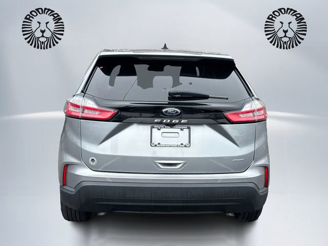 Certified 2024 Ford Edge SE image 4