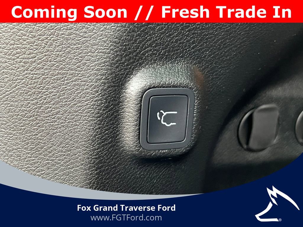 Used 2022 Jeep Cherokee Trailhawk w/ Premium Leather Package AWD/4WD image 36