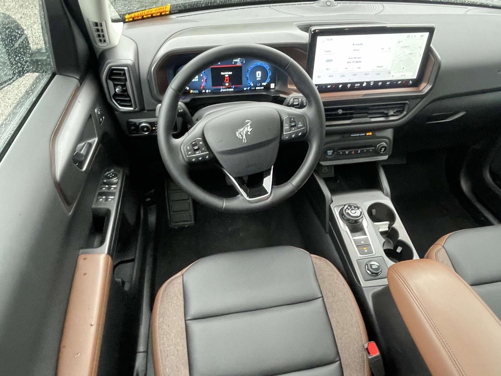 Certified 2025 Ford Bronco Sport Outer Banks w/ Outer Banks Tech Package+ AWD/4WD image 13