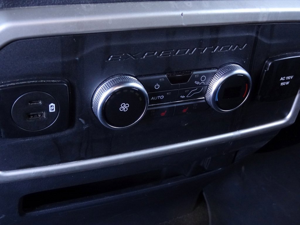 Certified 2022 Ford Expedition Limited image 11