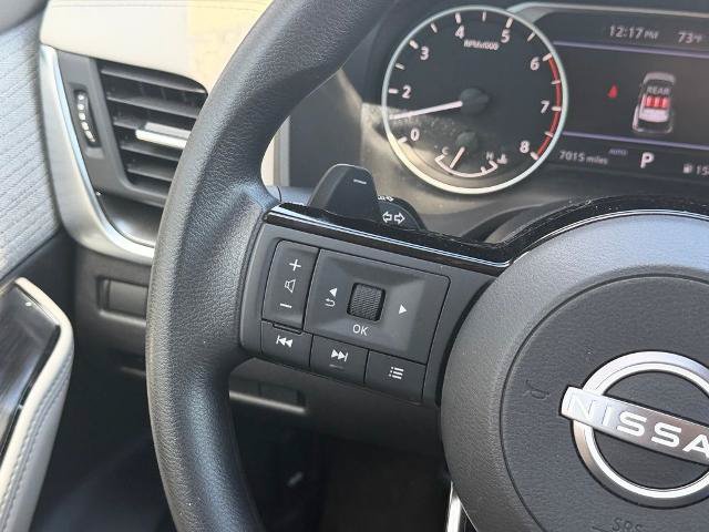 Used 2023 Nissan Rogue SV AWD/4WD image 15