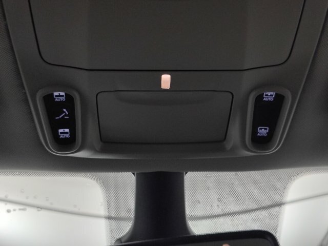 Used 2024 Chrysler Pacifica Limited AWD/4WD image 37