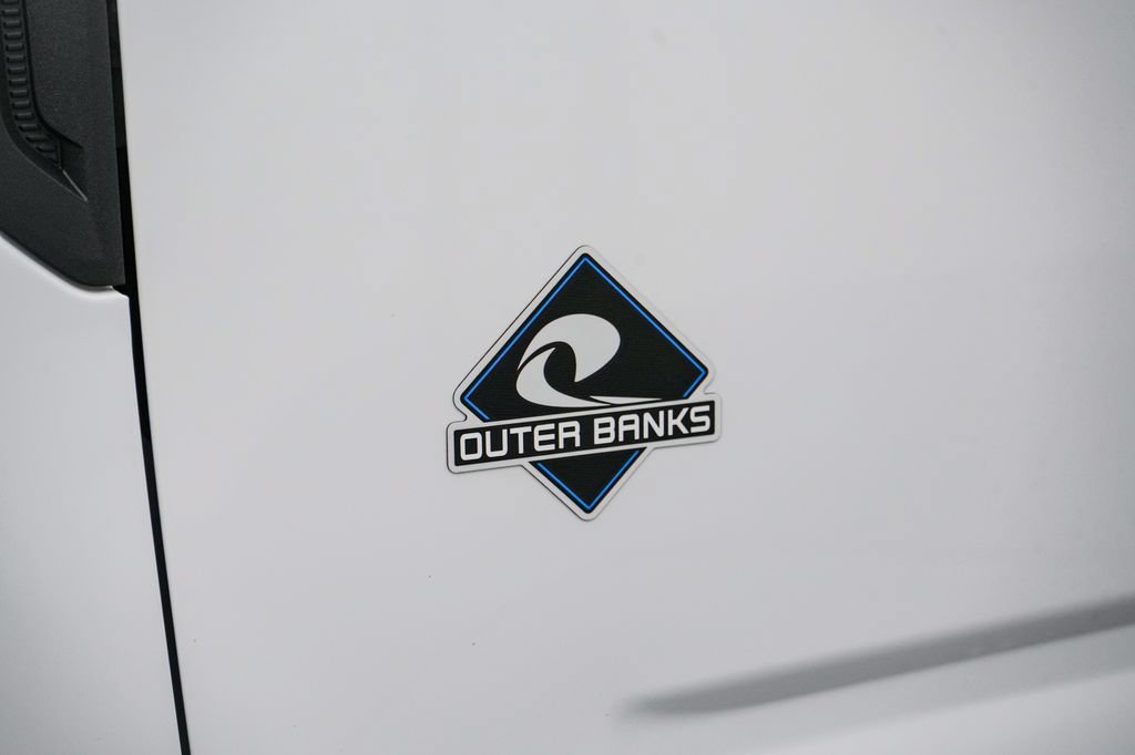 Certified 2025 Ford Bronco Sport Outer Banks w/ Outer Banks Tech Package+ AWD/4WD image 11