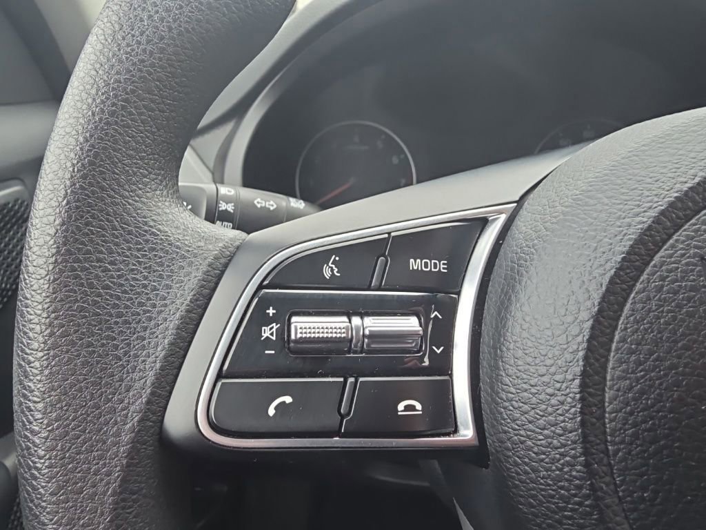 Used 2023 Kia Seltos LX image 16