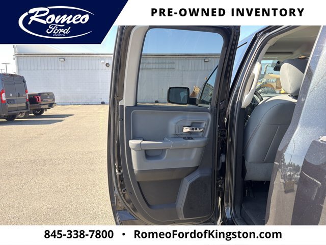 Used 2017 RAM 1500 Classic SLT AWD/4WD image 17