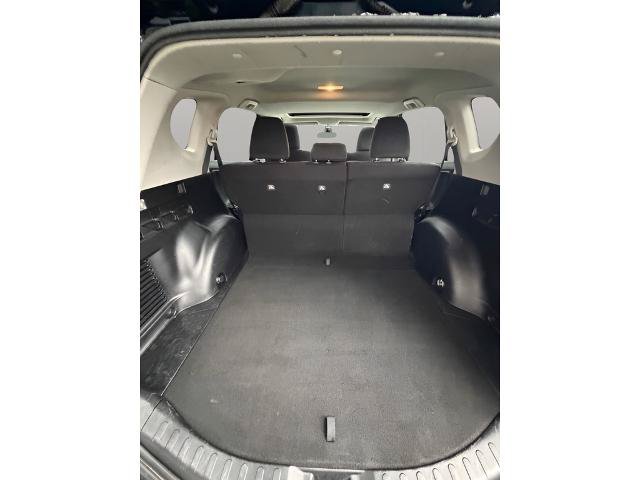 Used 2018 Toyota RAV4 XLE AWD/4WD image 15
