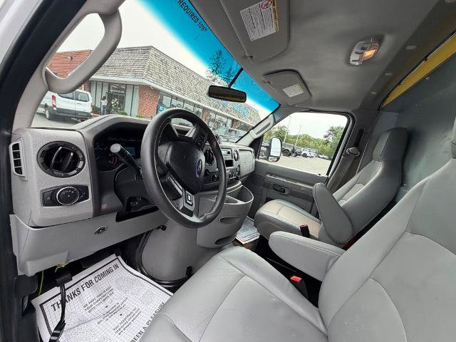 Certified 2022 Ford E-350 and Econoline 350 Super Duty w/ Power Windows & Locks Group RWD image 9