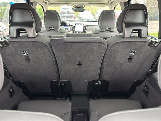 Used 2025 Volvo XC90 B6 Plus AWD/4WD image 33