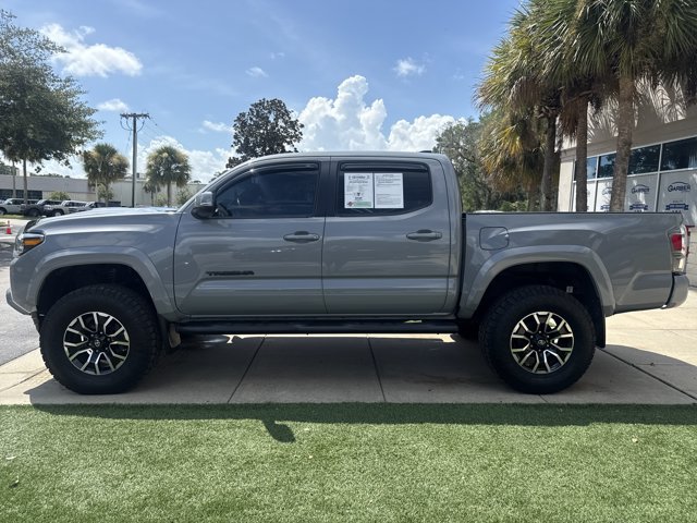Used 2020 Toyota Tacoma TRD Sport w/ TRD Premium Sport Package AWD/4WD image 8