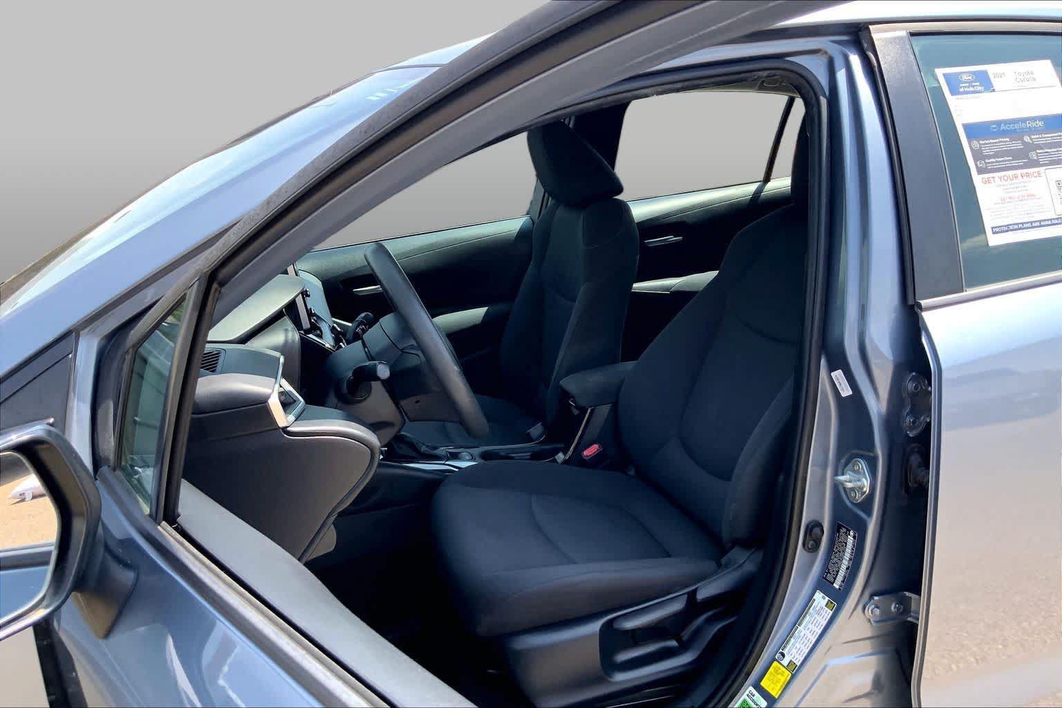 Used 2021 Toyota Corolla LE FWD image 7