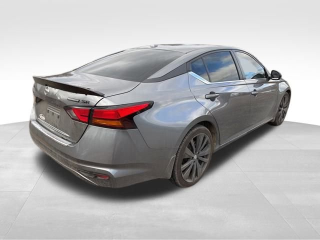 Used 2022 Nissan Altima 2.5 SR w/ Midnight Edition Package image 3