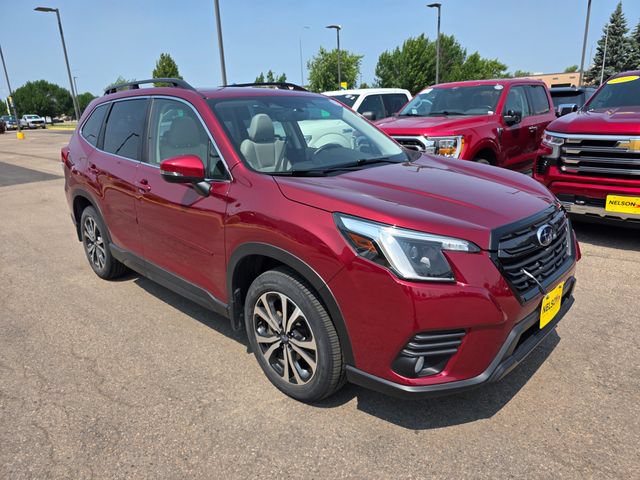 Used 2022 Subaru Forester Limited AWD/4WD image 5
