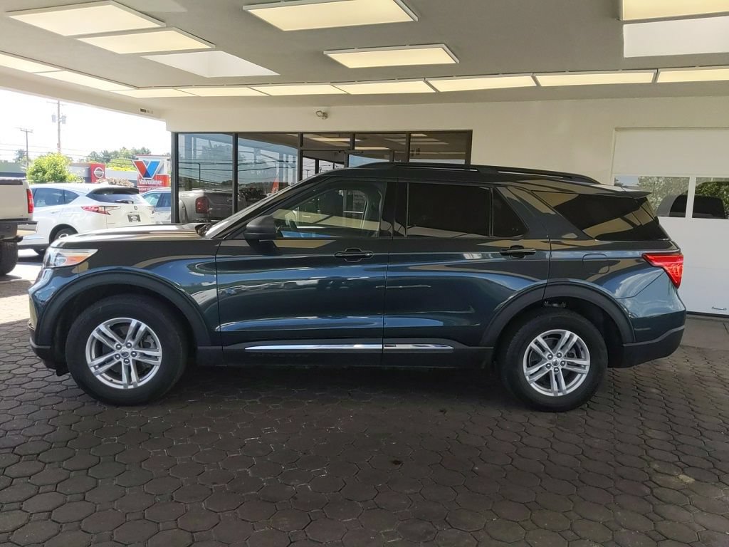 Certified 2024 Ford Explorer XLT w/ Equipment Group 202A AWD/4WD image 11