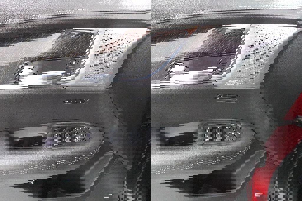 Used 2020 Cadillac XT6 Premium Luxury image 9