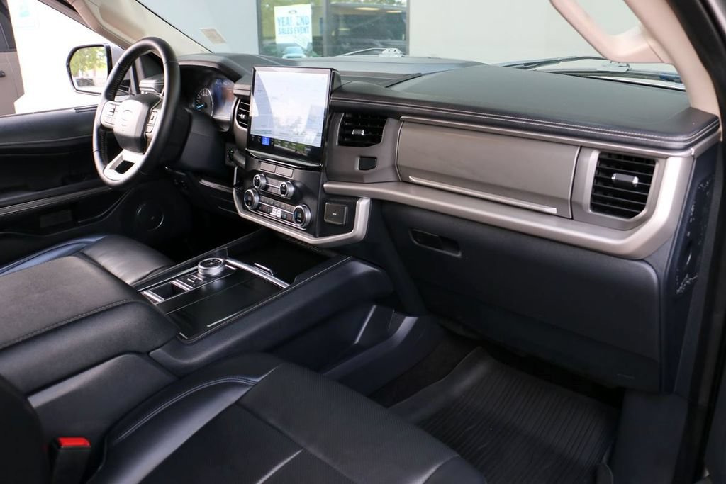 Certified 2022 Ford Expedition XLT RWD image 33