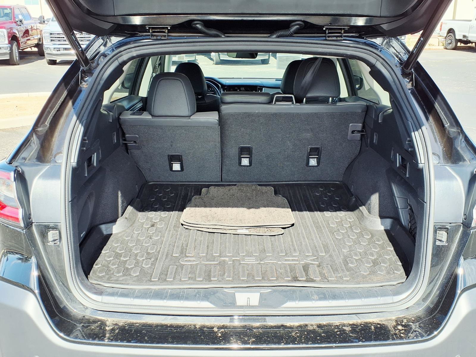 Used 2025 Subaru Outback Onyx Edition AWD/4WD image 15