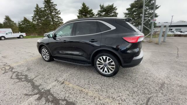 Certified 2022 Ford Escape Titanium w/ Class II Trailer Tow Package AWD/4WD image 7