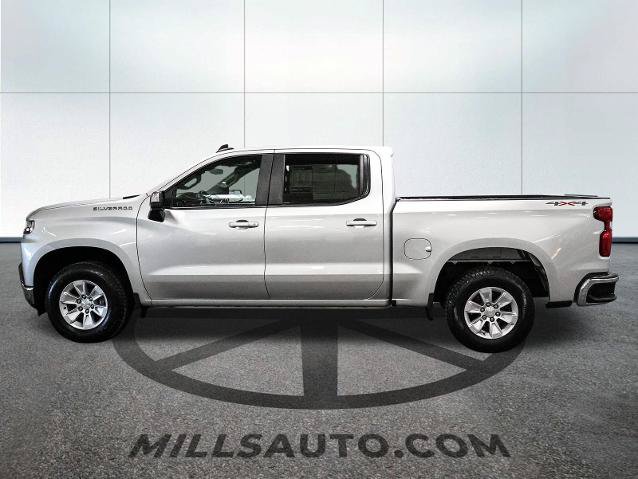Used 2022 Chevrolet Silverado 1500 LT AWD/4WD image 3