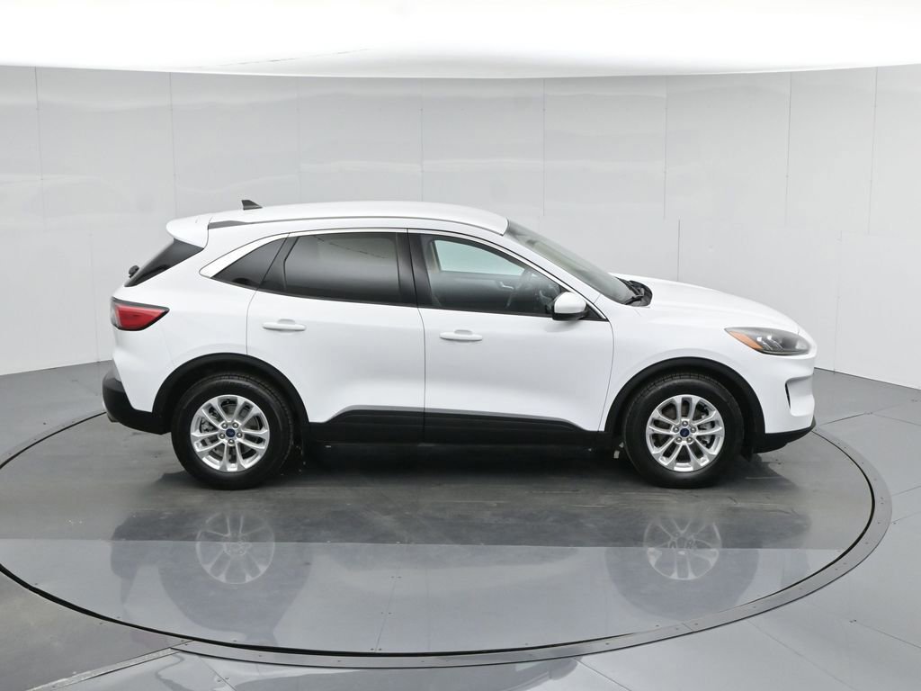 Certified 2020 Ford Escape SE image 10